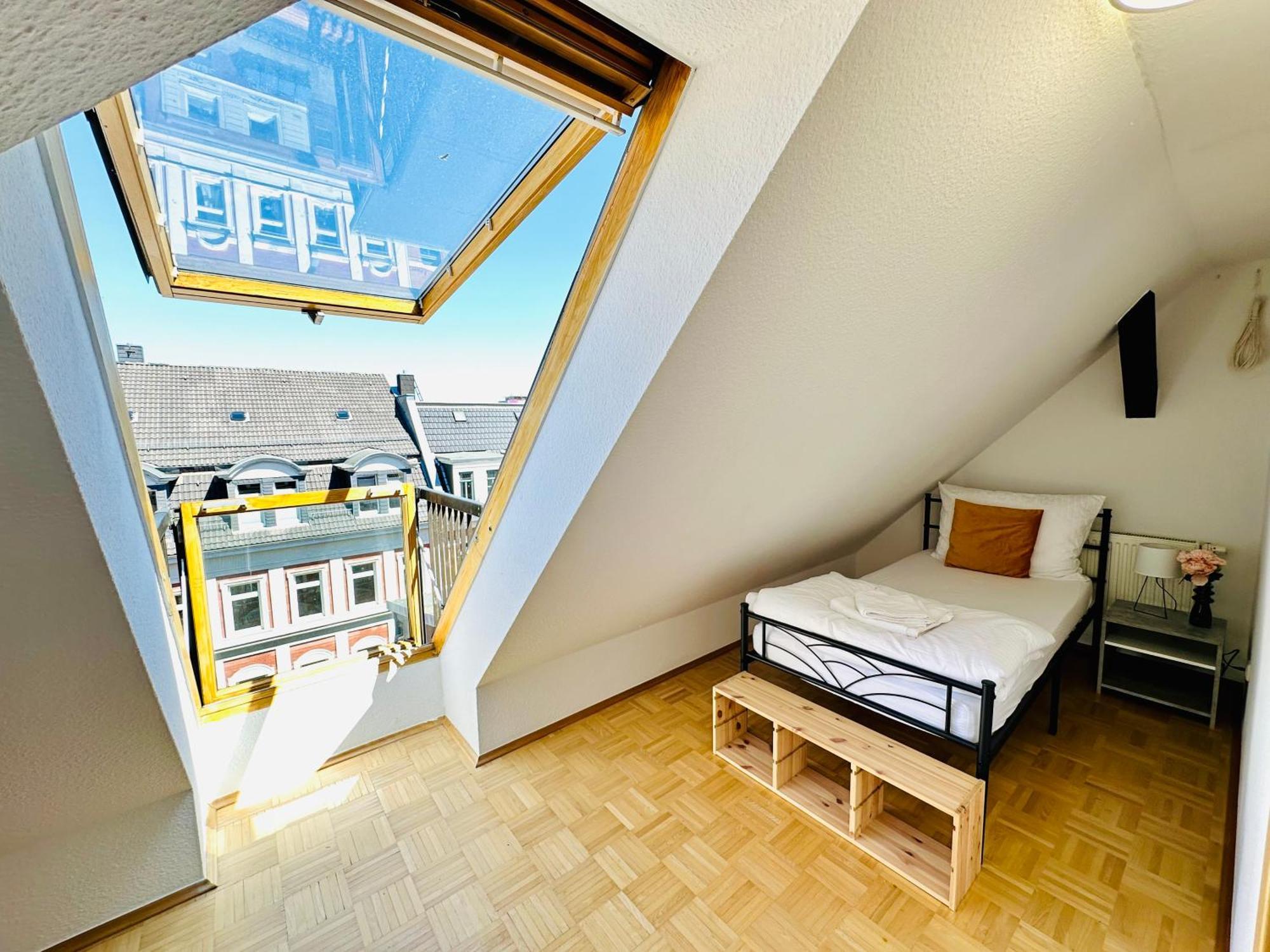 Massive Karli Loft - Over 130 Meters Floor Space - Home Theater Room - 4 Private Sleeping Areas - Best Location In Leipzig Exterior foto